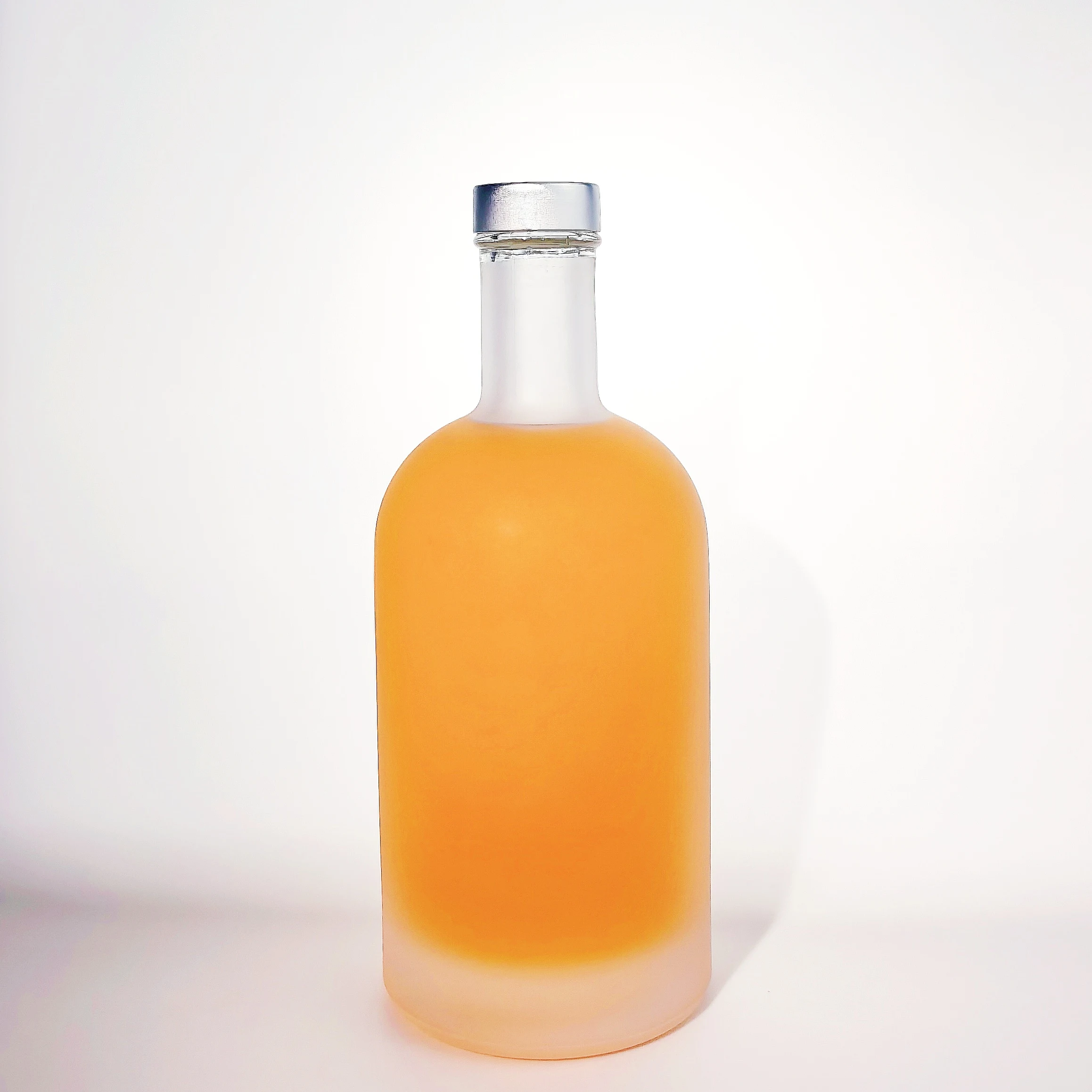 زجاجات زجاجية مطفأة